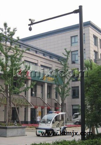 点击查看商品:监控杆